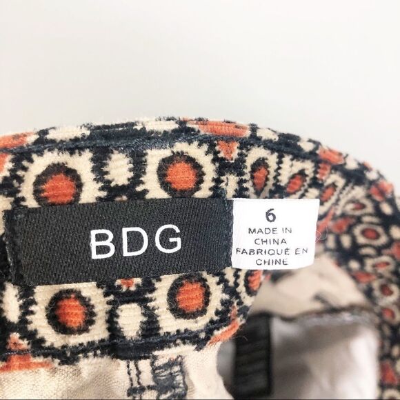 BDG | 70s Style Corduroy Skirt Geometric Size 6 - Picture 4 of 5
